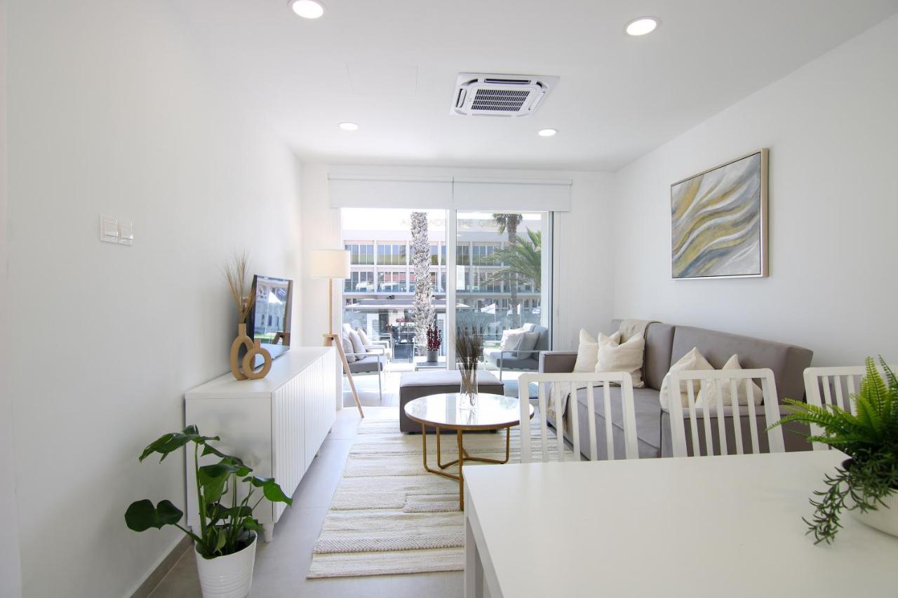 Appartamento Phaedrus Living: Seaview Luxury Flat Limnaria 114 Paphos Esterno foto
